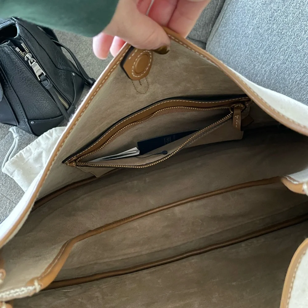 NWT Polo by Ralph Lauren Tan and Cream Hobo Bag - Picture 6 of 6